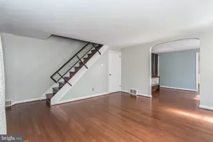 8606 Bridle Rd, Philadelphia, PA 19115 - Photo 4