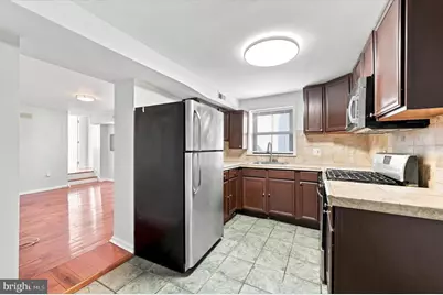 934 New Market Street #2, Philadelphia, PA 19123 - Photo 4