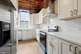 205 N 4th St, Philadelphia, PA 19106 - Photo 22