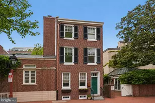 605 Pine St, Philadelphia, PA 19106 - Photo 1