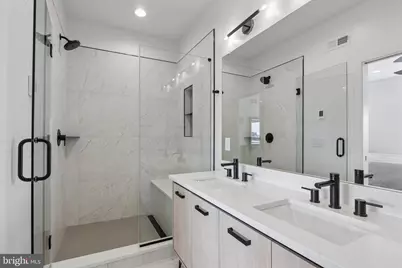 652 N 13th Street, Philadelphia, PA 19123 - Photo 24