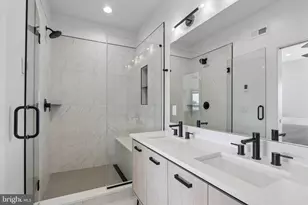652 N 13th St, Philadelphia, PA 19123 - Photo 24