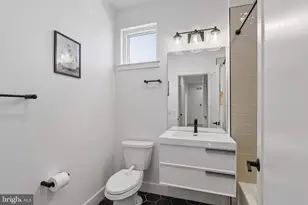 652 N 13th St, Philadelphia, PA 19123 - Photo 30
