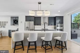 652 N 13th St, Philadelphia, PA 19123 - Photo 8
