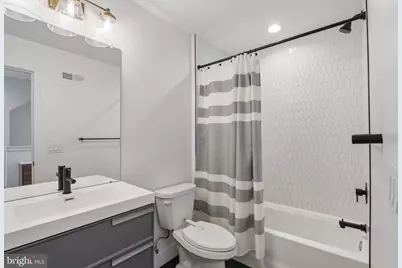 652 N 13th Street, Philadelphia, PA 19123 - Photo 34