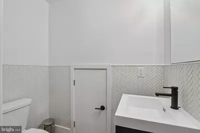 652 N 13th Street, Philadelphia, PA 19123 - Photo 38