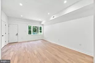 258 Rochelle Ave, Philadelphia, PA 19128 - Photo 12