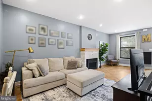 1023 S 25th St, Philadelphia, PA 19146 - Photo 6
