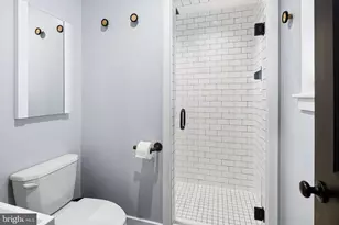 1023 S 25th St, Philadelphia, PA 19146 - Photo 20