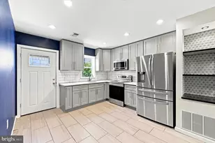 519 Dudley St, Philadelphia, PA 19148 - Photo 10