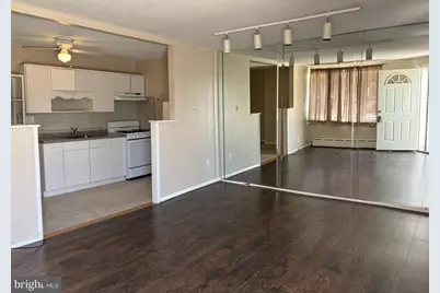 2842 S Iseminger Street #1, Philadelphia, PA 19148 - Photo 2
