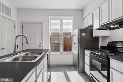 739 S 13th Street #B, Philadelphia, PA 19147 - Photo 10