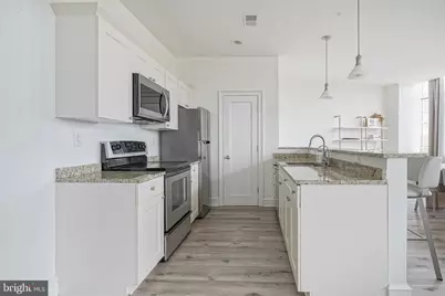 201 N 8th Street #402, Philadelphia, PA 19106 - Photo 12