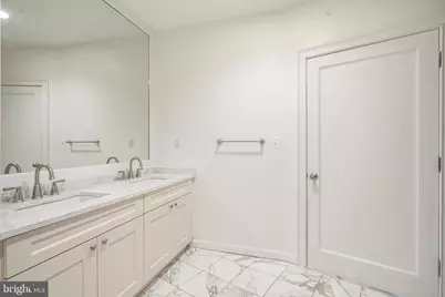 201 N 8th Street #402, Philadelphia, PA 19106 - Photo 22