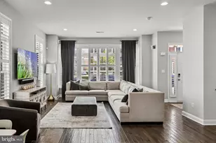 2312 Napoli Way, Philadelphia, PA 19145 - Photo 6
