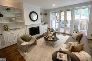 216 Pine St, Philadelphia, PA 19106 - Photo 1