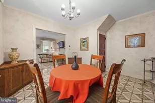 31 E Gravers Ln, Philadelphia, PA 19118 - Photo 10