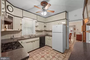 31 E Gravers Ln, Philadelphia, PA 19118 - Photo 12