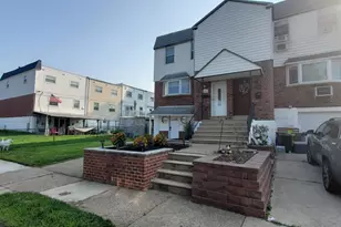 4401 Deerpath Ln, Philadelphia, PA 19154 - Photo 2