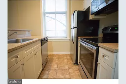 1100 Spruce Street #2R, Philadelphia, PA 19107 - Photo 4