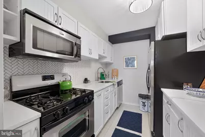 604 S Washington Square #2609, Philadelphia, PA 19106 - Photo 4