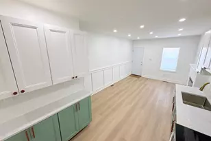 2619 Titan St, Philadelphia, PA 19146 - Photo 4