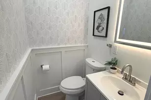 2619 Titan St, Philadelphia, PA 19146 - Photo 6