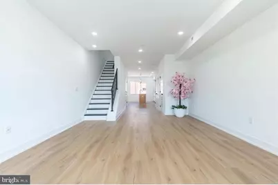 737 N 42nd Street, Philadelphia, PA 19104 - Photo 2