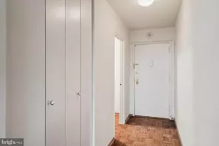 2401 Pennsylvania Ave, Philadelphia, PA 19130 - Photo 18