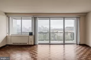 2401 Pennsylvania Ave, Philadelphia, PA 19130 - Photo 8
