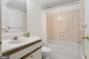 2015 Welsh Rd, Philadelphia, PA 19115 - Photo 16