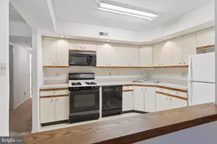 2015 Welsh Rd, Philadelphia, PA 19115 - Photo 10