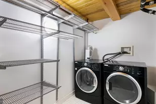 1027 Arch St, Philadelphia, PA 19107 - Photo 16