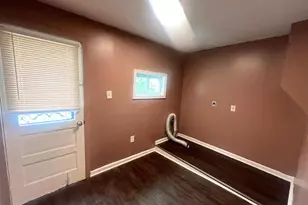 1109 W Silver St, Philadelphia, PA 19133 - Photo 14