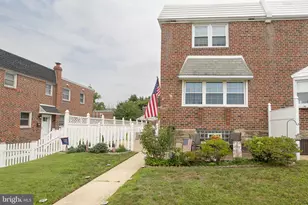 3827 Kirkwood Rd, Philadelphia, PA 19114 - Photo 2