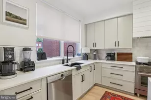 953 N Marshall St, Philadelphia, PA 19123 - Photo 14
