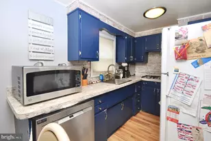2819 Shelly Rd, Philadelphia, PA 19152 - Photo 16