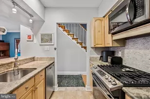 1824 Montrose St, Philadelphia, PA 19146 - Photo 8