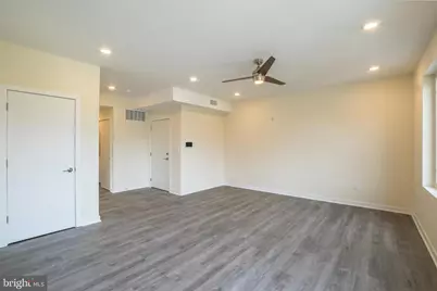 1300 S 24th Street #UNIT D2, Philadelphia, PA 19146 - Photo 8