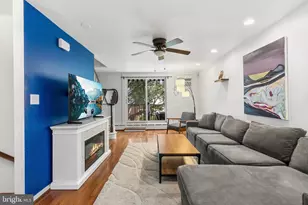 908 Greenwich St, Philadelphia, PA 19147 - Photo 2