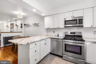 908 Greenwich St, Philadelphia, PA 19147 - Photo 8