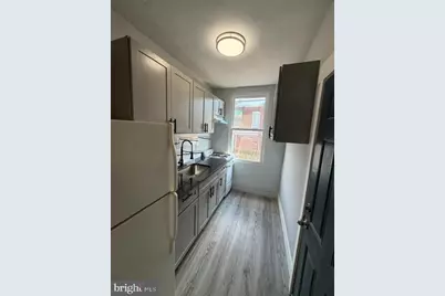 182 W Raymond Street, Philadelphia, PA 19140 - Photo 6