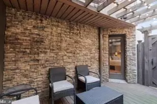 229 Race St, Philadelphia, PA 19106 - Photo 20