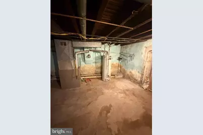 64 W Sharpnack Street, Philadelphia, PA 19119 - Photo 16