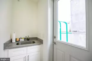 1441 S Bouvier St, Philadelphia, PA 19146 - Photo 18