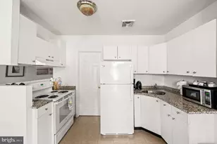 468 E Walnut Ln, Philadelphia, PA 19144 - Photo 10