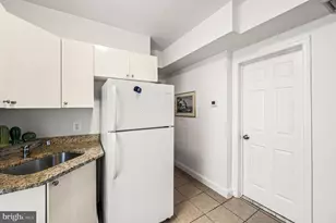 468 E Walnut Ln, Philadelphia, PA 19144 - Photo 26