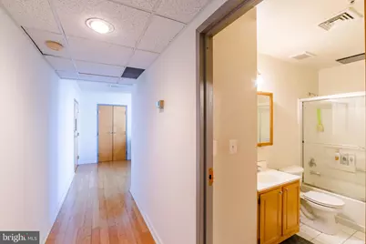 1939 Chestnut Street #UNIT 3B, Philadelphia, PA 19103 - Photo 8