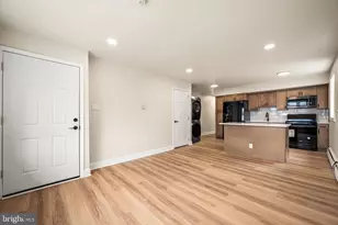 636 Arthur St, Philadelphia, PA 19111 - Photo 8