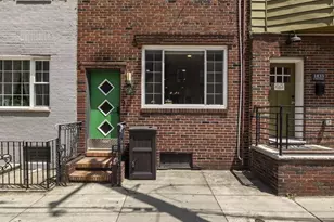 1831 S 10th St, Philadelphia, PA 19148 - Photo 2
